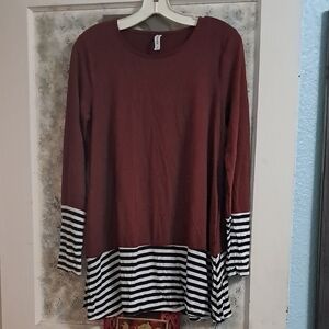 Zenana Outfitters Maroon Long Sleeve Top